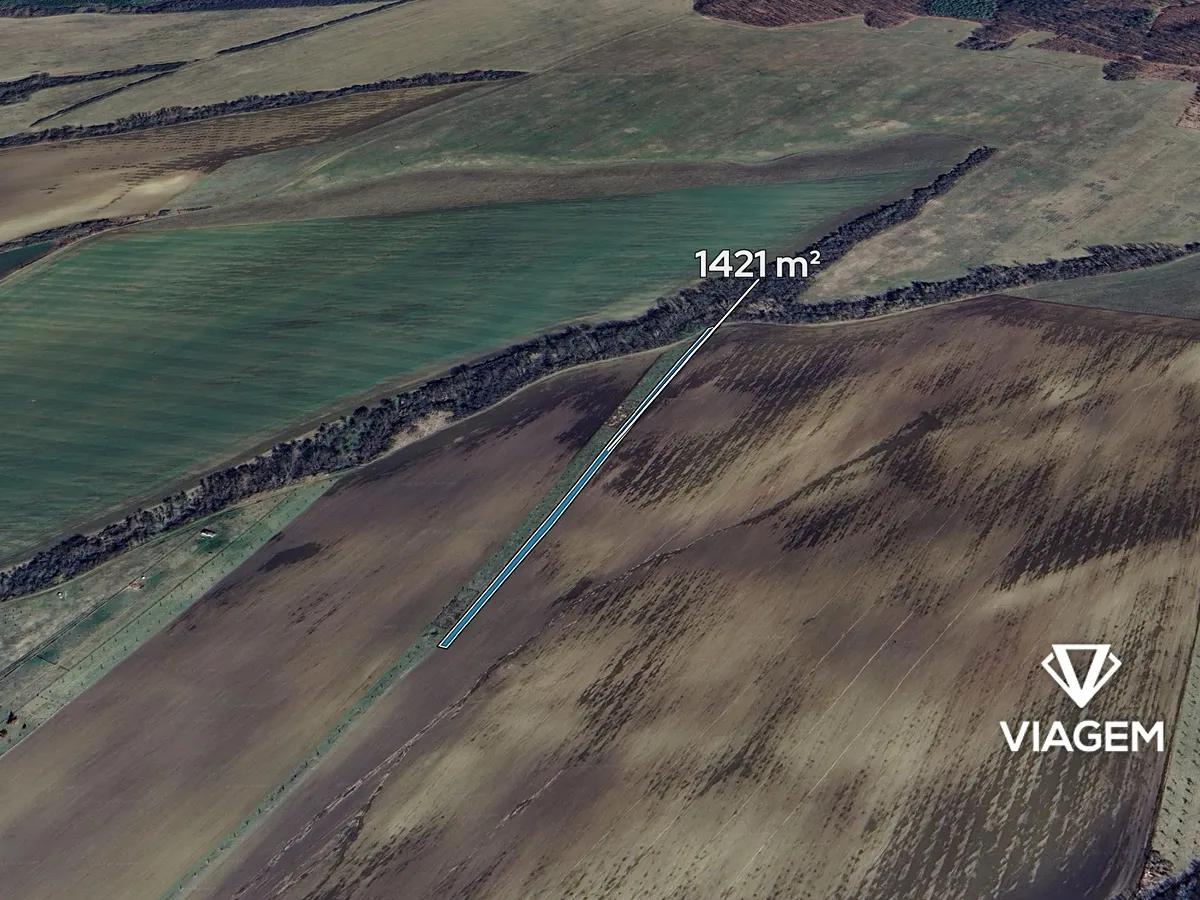 Prodej pole 1421 m²